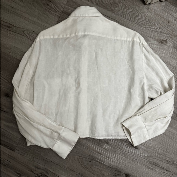 Zara Linen Cropped Button Down - Picture 3 of 3